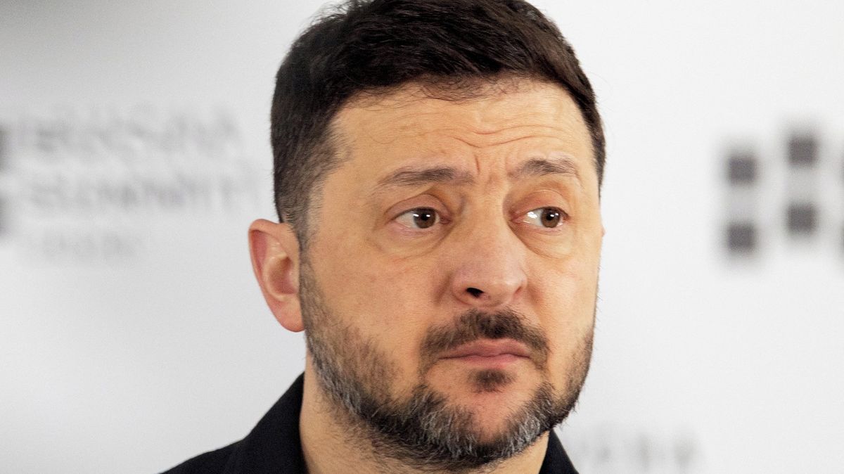 Zelenskyj: Rusové dávají Ukrajině dva měsíce na stažení z Donbasu